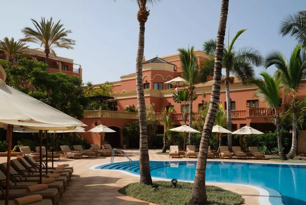 1881 Tenerife Madrigueras Golf Hotel