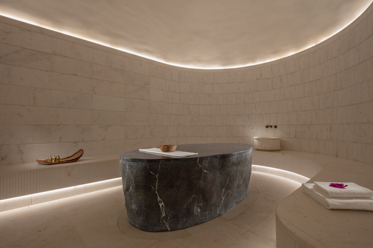 Anantara Santorini Abu Dhabi Retreat