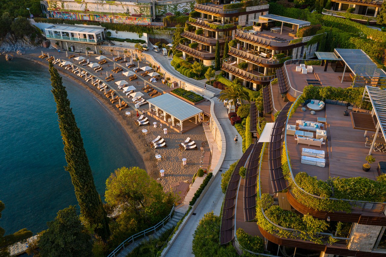 Dukley Hotel & Resort