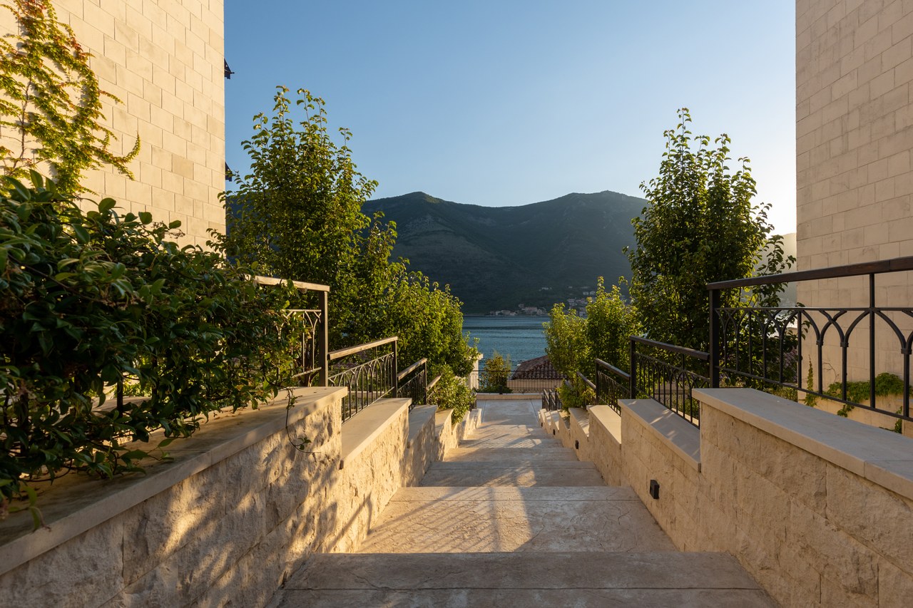 HUMA Kotor Bay Hotel & Villas