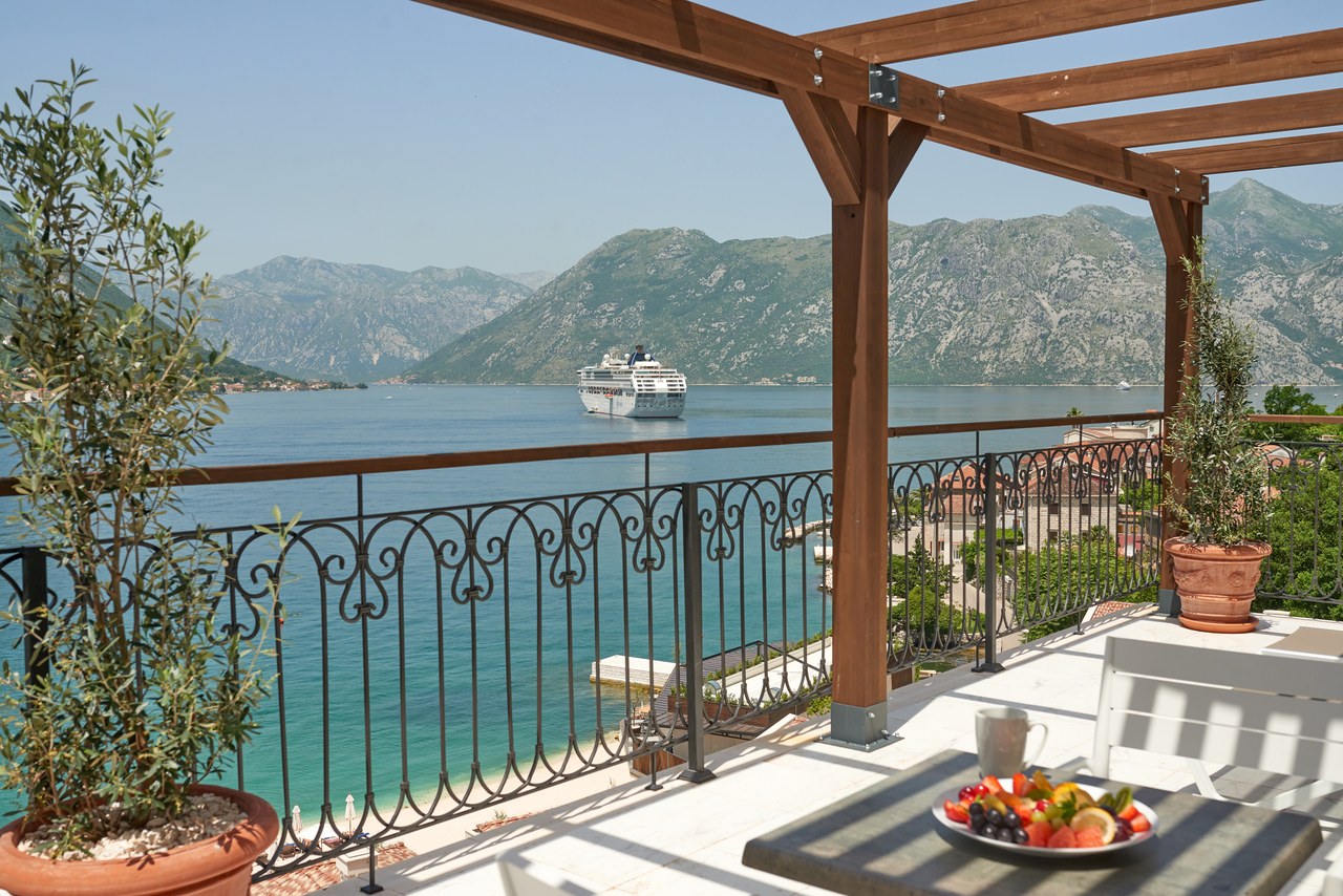 HUMA Kotor Bay Hotel & Villas