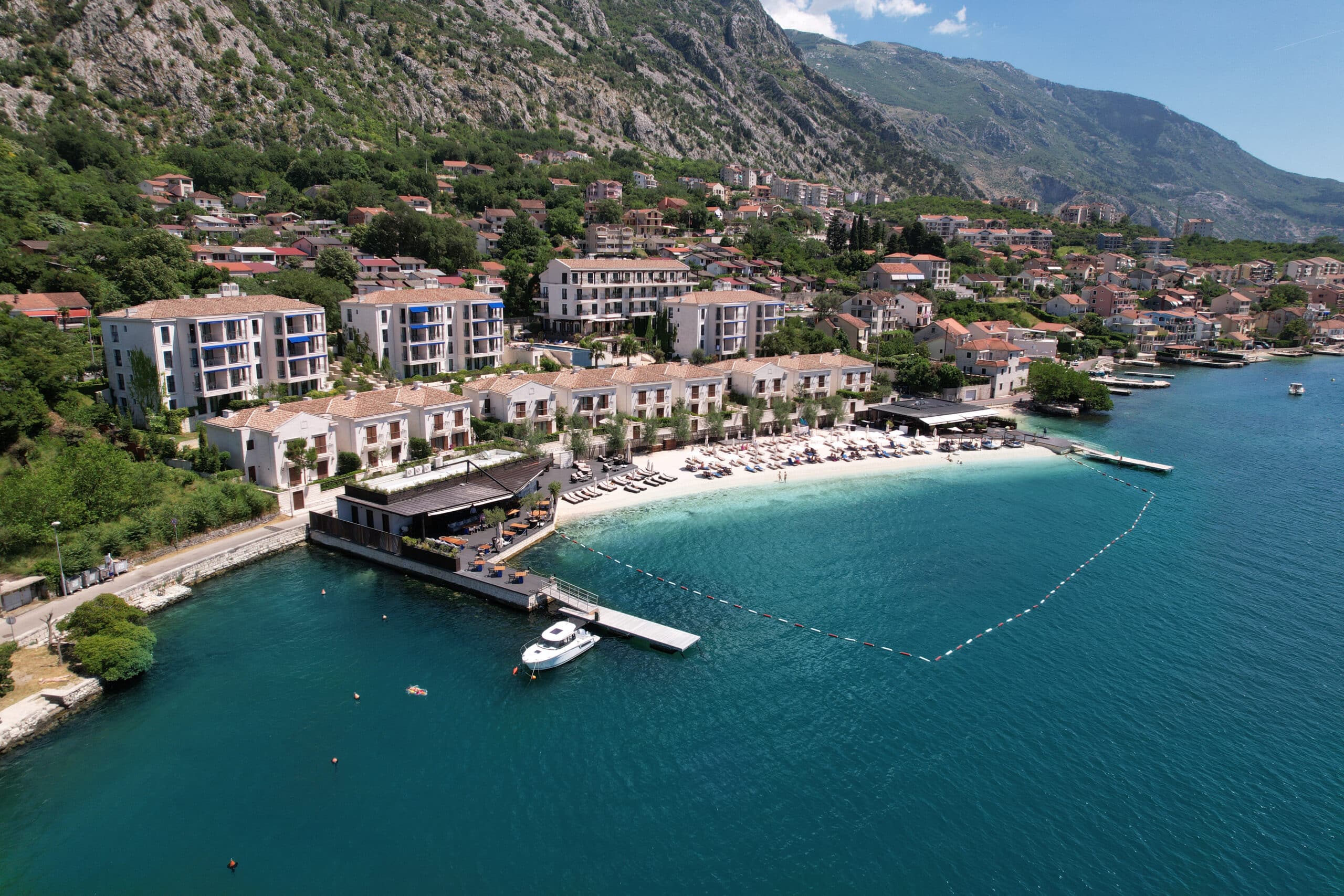 Huma Hotel