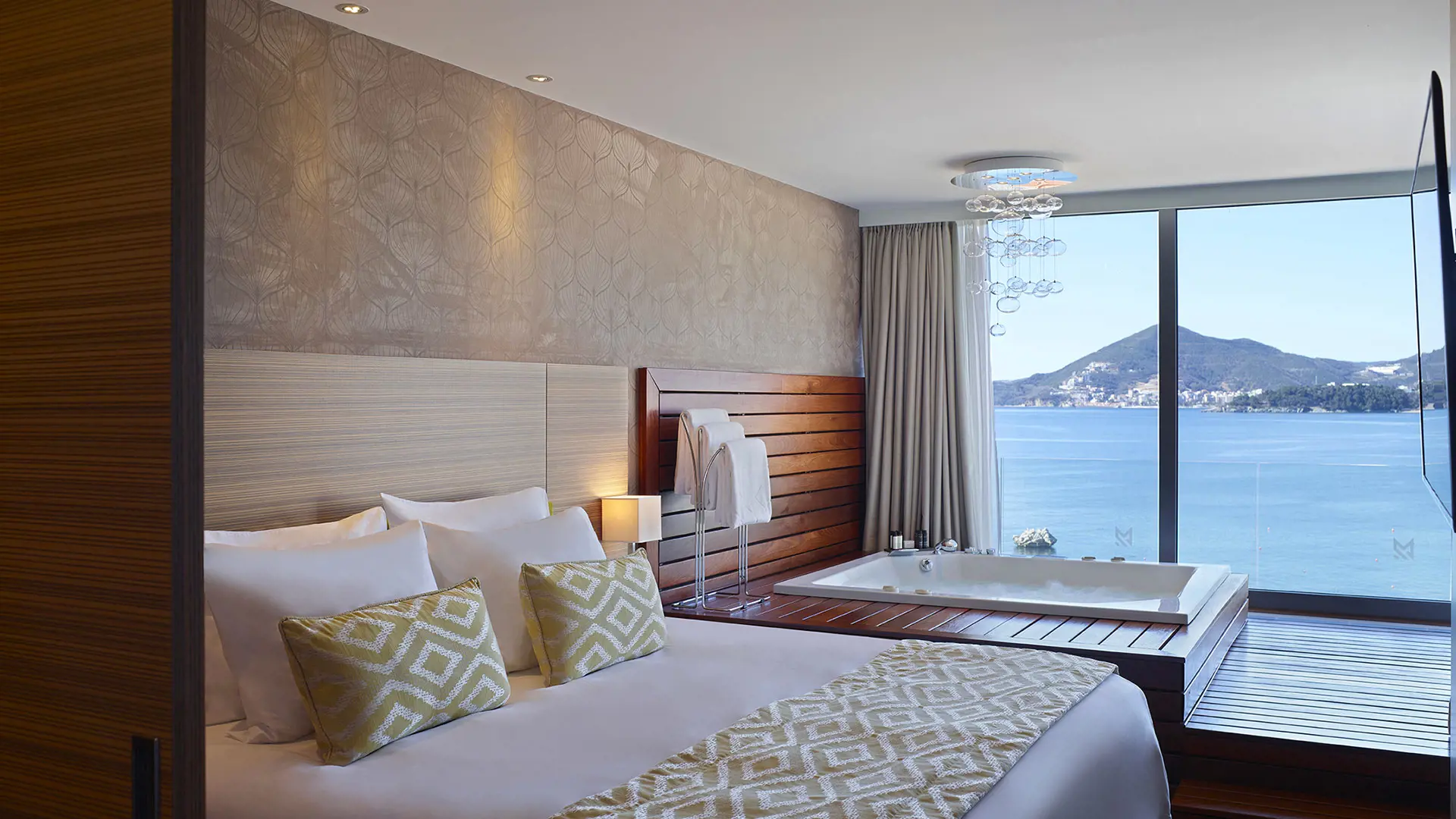 Adriatic Luxury Suite