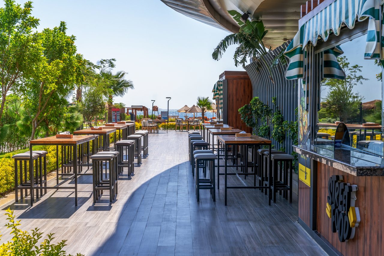 Rixos Premium Magawish Suites and Villas