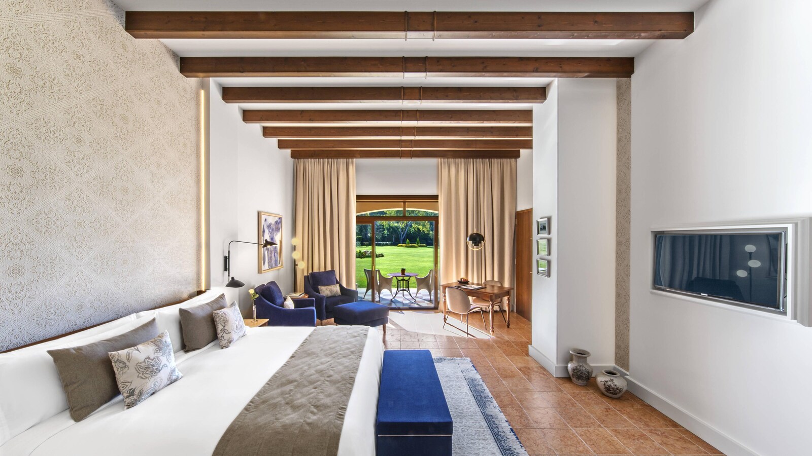 The St. Regis Mardavall Mallorca Resort