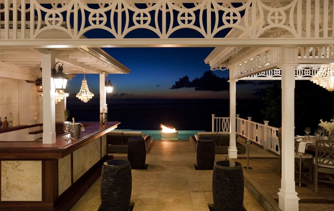 Four Bedroom Beachfront Collection