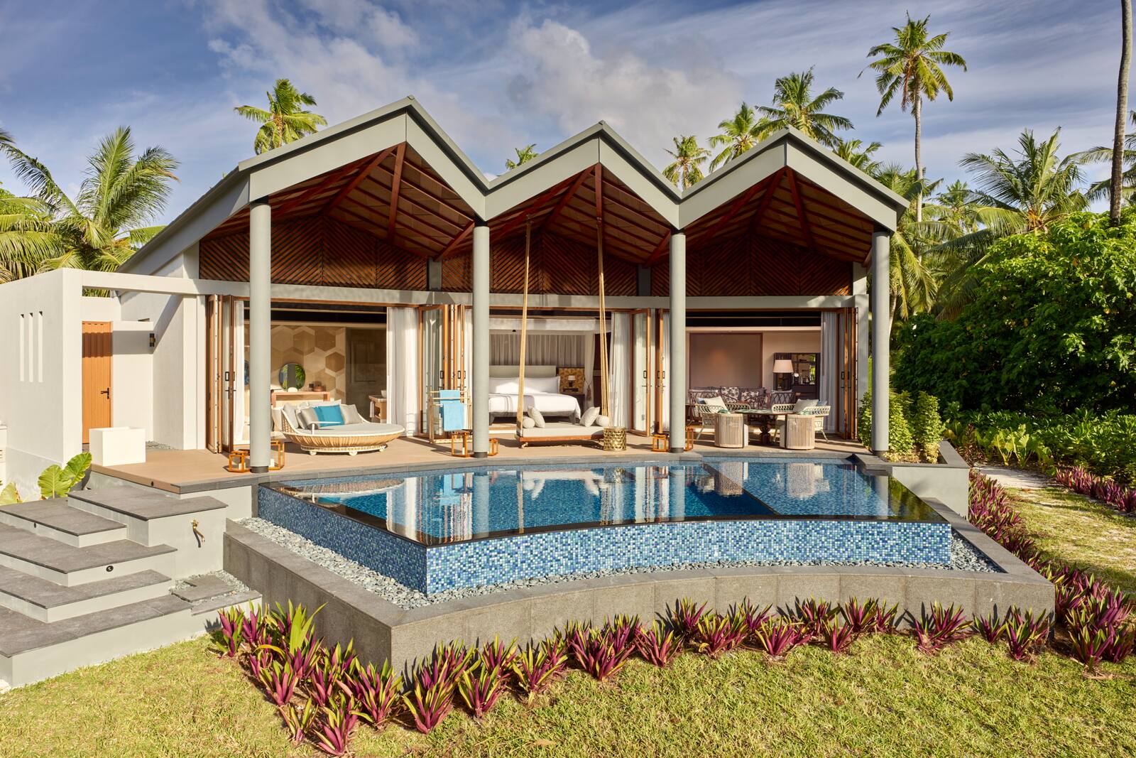 One Bedroom Hawksbill Pool Villa