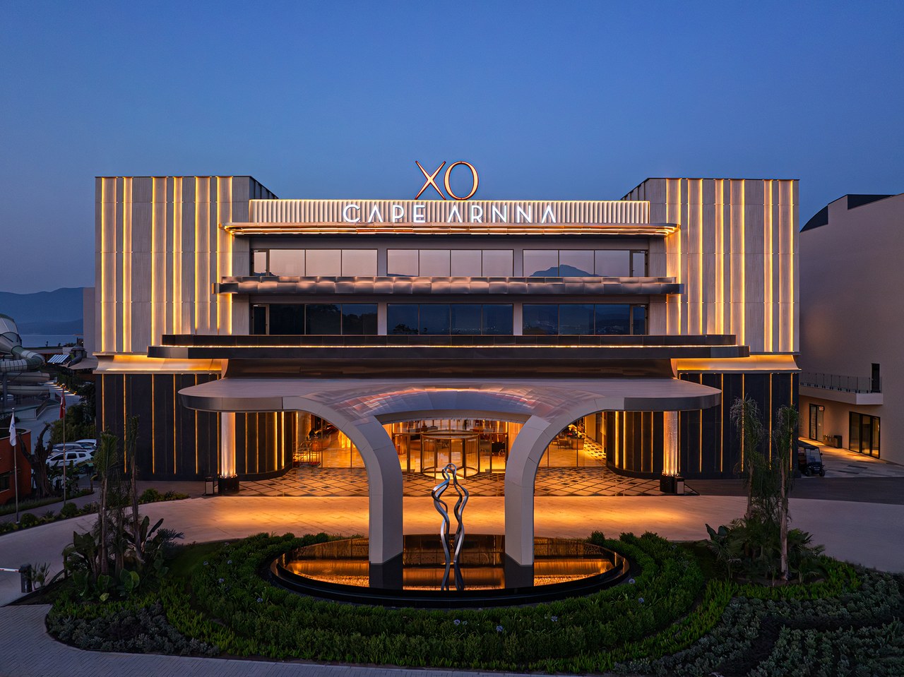 XO Cape Arnna